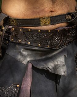 Cinturón con falda "Baldur" - Negro