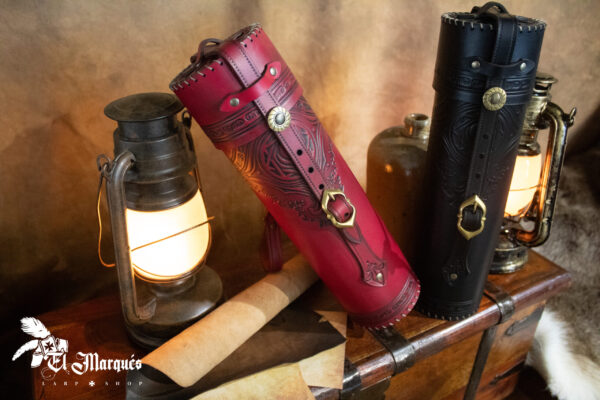 Porta rollos de cuero medieval para feria renacentista o larp