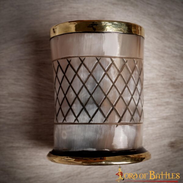 Vaso de Chupito de Cuerno y Latón - Imagen 4