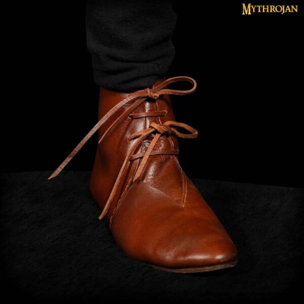 Zapatos Medievales de Cuero Siglo XII al XV - Imagen 3