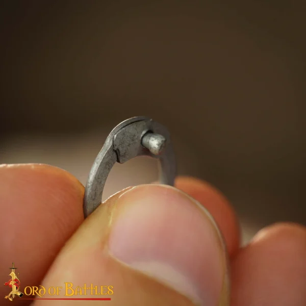 Anillas sueltas de acero dulce planas con remaches de cúpula 9mm calibre 17 - Imagen 2