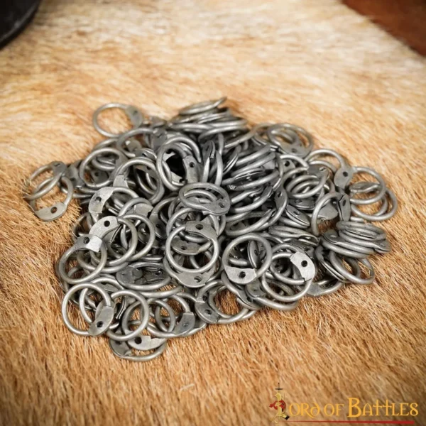 Anillos de acero sueltos redondos con remaches de cúpula 9mm natural