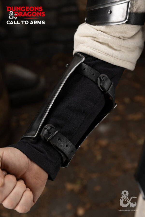 Dungeons & Dragons Steel Bracers polished - Imagen 2