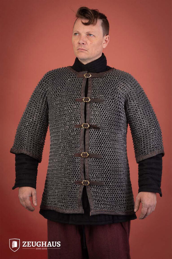Camisa de malla con hebillas delanteras y anillos redondos remachados de aluminio de 10 mm