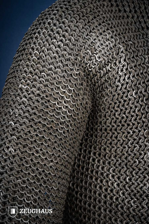 Flatring Wedge Riveted Cota de malla Hauberk 9 mm steel oiled - Imagen 2