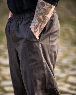 Pantalón "Tiago" con cordón de pierna Marrón
