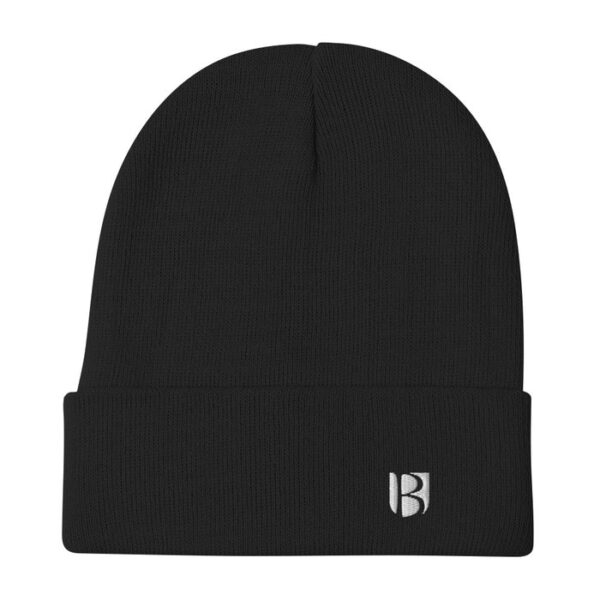 Gorro bordado especial de MB