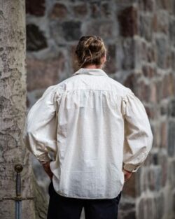 Camisa pirata con cordones "Artur" con cuello natural