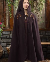 Cape-Aric-Brown-Front-01_700x1050_crop_center