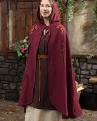 Cape-Aric-Red-Front-01_700x1050_crop_center