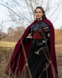 alistair_schultern_alistair_kragen_franziska_wurfbeil_viktor_kampfrock_schwarz__600x600