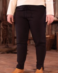 andoya-schwarz.S1RuDD_700x1051_crop_center