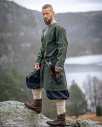 bekleidung-tunika-aegir-gruen3