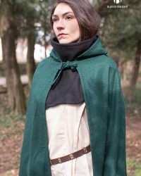 cloak_green03.D5Yyq8_700x1051_crop_center