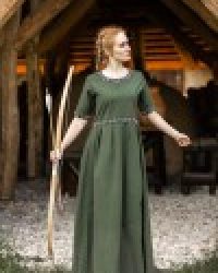 edles-kurzarmkleid-mit-borduere-ennlin-gruen