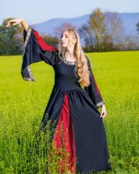 edles-viskosekleid-ivette-schwarz-rot