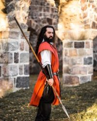 einfarbiger-waffenrock-frederick-rot