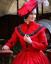 flora-pellerine-1.SkoJ4Y_700x1050_crop_center