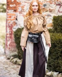 klassische-mittelalter-baumwollbluse-coletta-braun