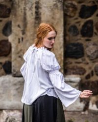 klassische-mittelalterbluse-emma-weiss5
