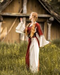 mittelalter-baumwollkleid-angie-rot-natur