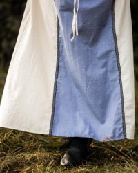 mittelalter-kleid-amalia-natur-taubenblau_67