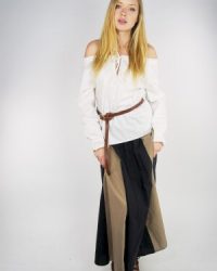 mittelalterbluse-mit-spitze-bettina-weiss3