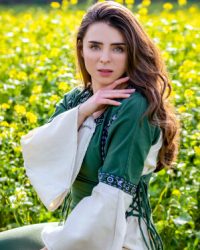mittelalterkleid-mit-borduere-sophie-gruen-natur4