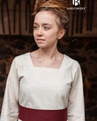 sieglinde-rot.tdmOQF_700x1051_crop_center
