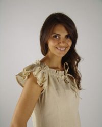 sommerbluse-mit-ruesche-lotte-hanffarben