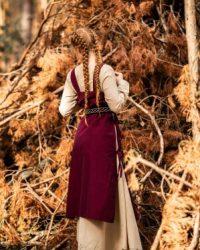 ueberkleid-hildegard-rot16