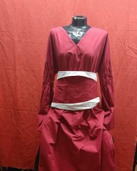 vestido-rojo-con-faja-02-scaled