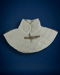 wattierter-kragen-natur.vhZk3B.9HCn2I_296fd68a-a120-4da2-9925-2937f0d4ddd5_700x1050_crop_center