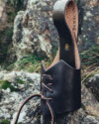 wikinger-leder-trinkhorn-halter-hakon-dunkelbraun