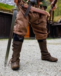 wikinger-rushose-leinen-wodan-braun
