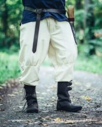 wikingerhose-mit-beinschnuerung-magnus-natur