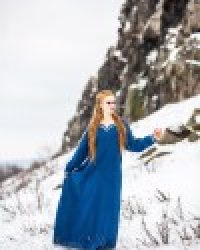 wikingerkleid-brigida-blau_7