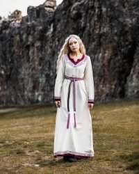 wikingerkleid-lagertha-natur-rot